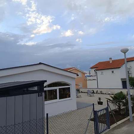 Summerhouse Blanka 2024 * Vir