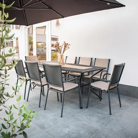 Summerhouse Blanka 2024 * Vir