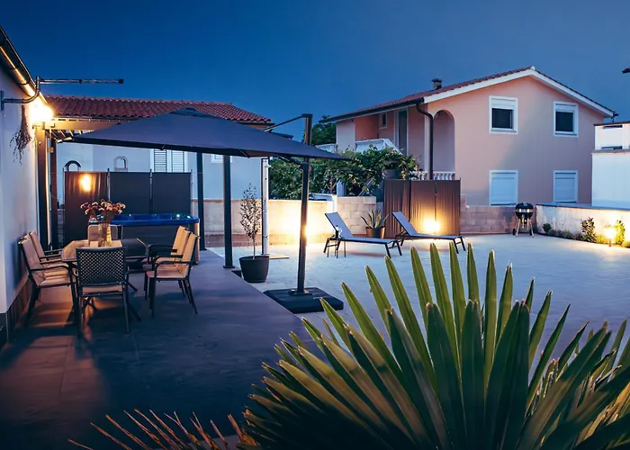 Summerhouse Blanka 2024 Vir