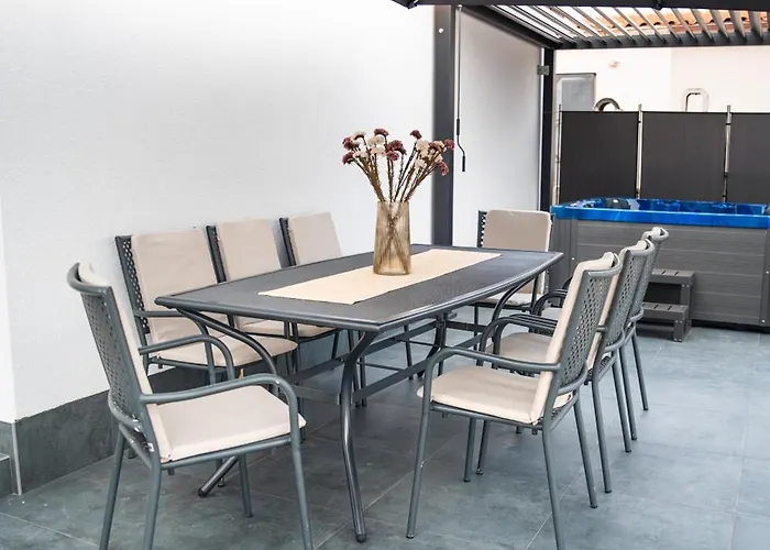 Summerhouse Blanka 2024