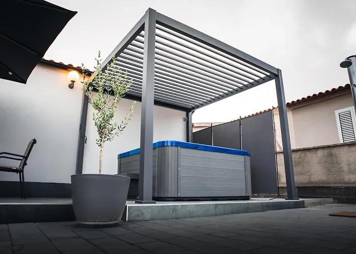 Summerhouse Blanka 2024 Vir