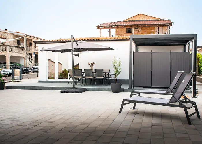 Summerhouse Blanka 2024 * Vir